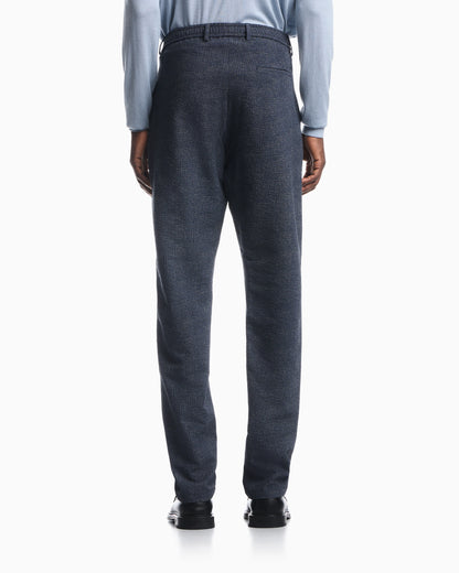 Trousers in printed seersucker