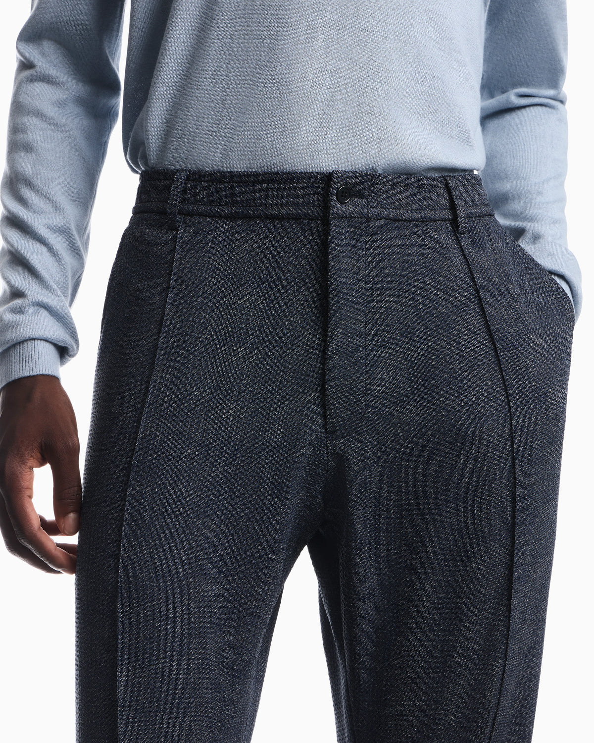 Trousers in printed seersucker