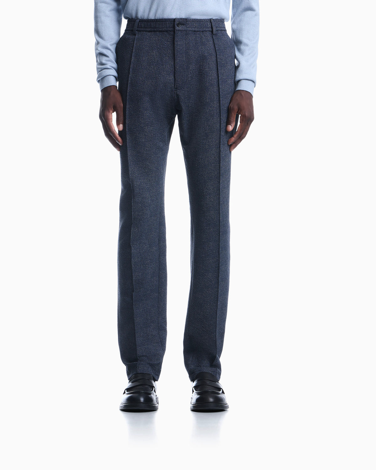 Trousers in printed seersucker