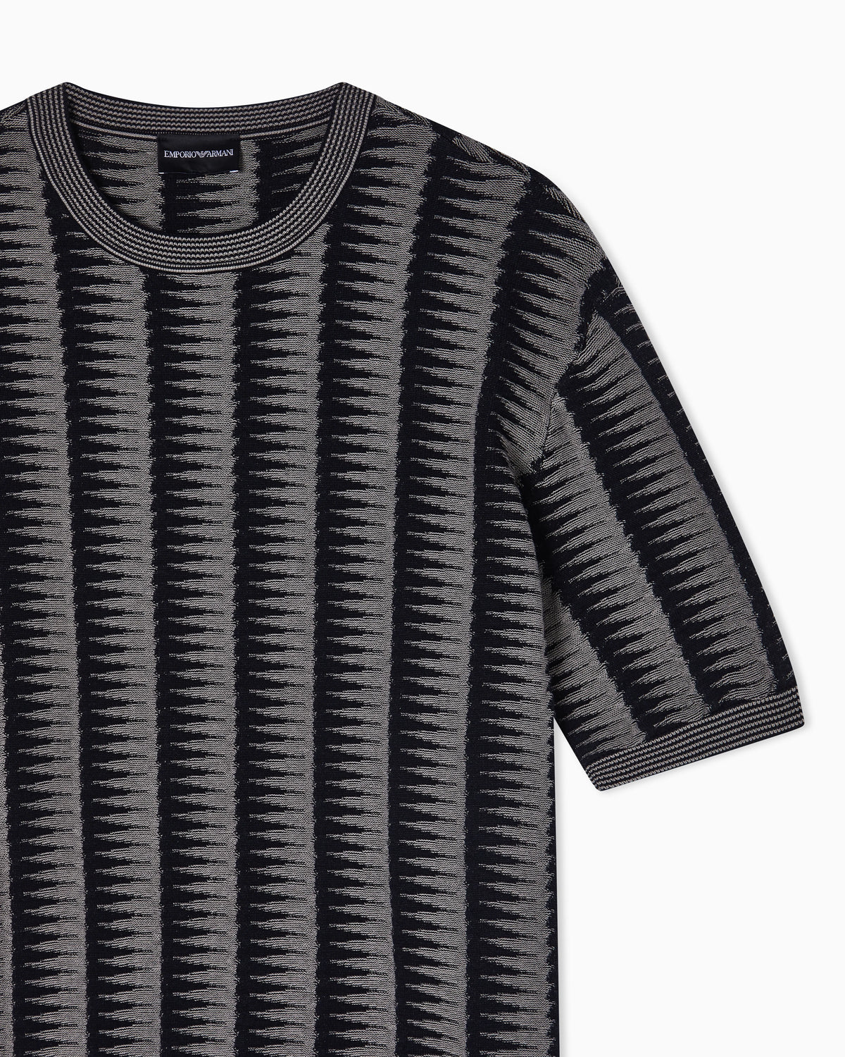 Jumper with two-toned jacquard motif