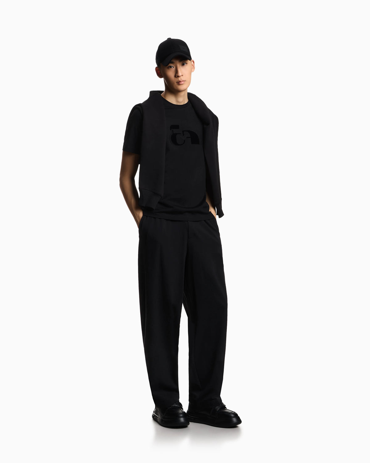 Jersey T-shirt with op-art embroidery