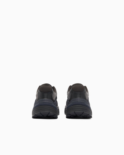 Sneakers with mesh suede and a chunky rubber sole