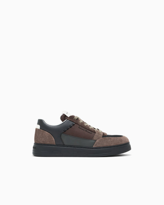 Sneakers low-top with suede and mesh upper and rubber sole