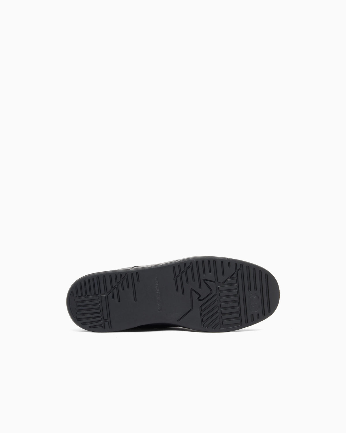 Sneakers low-top with suede and mesh upper and rubber sole