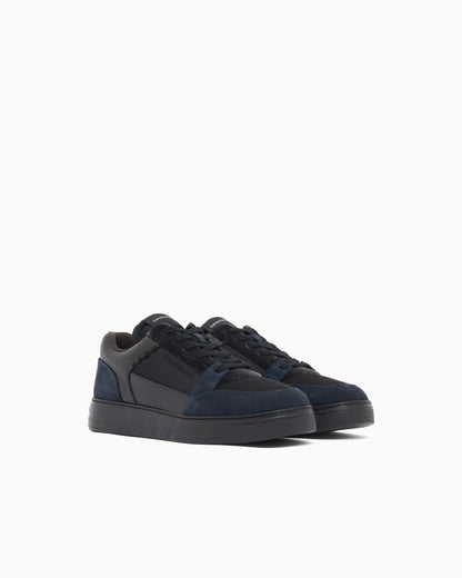 Sneakers low-top with suede and mesh upper and rubber sole