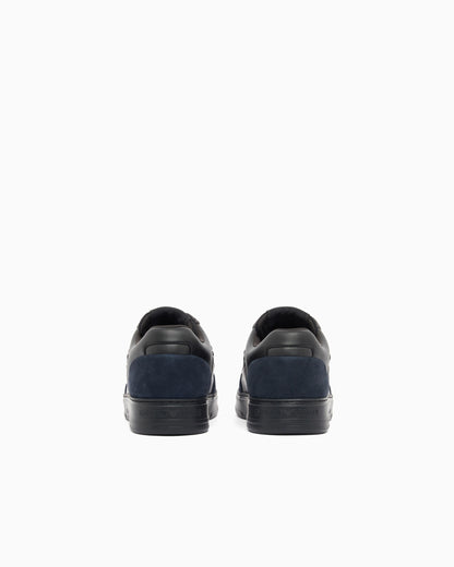 Sneakers low-top with suede and mesh upper and rubber sole
