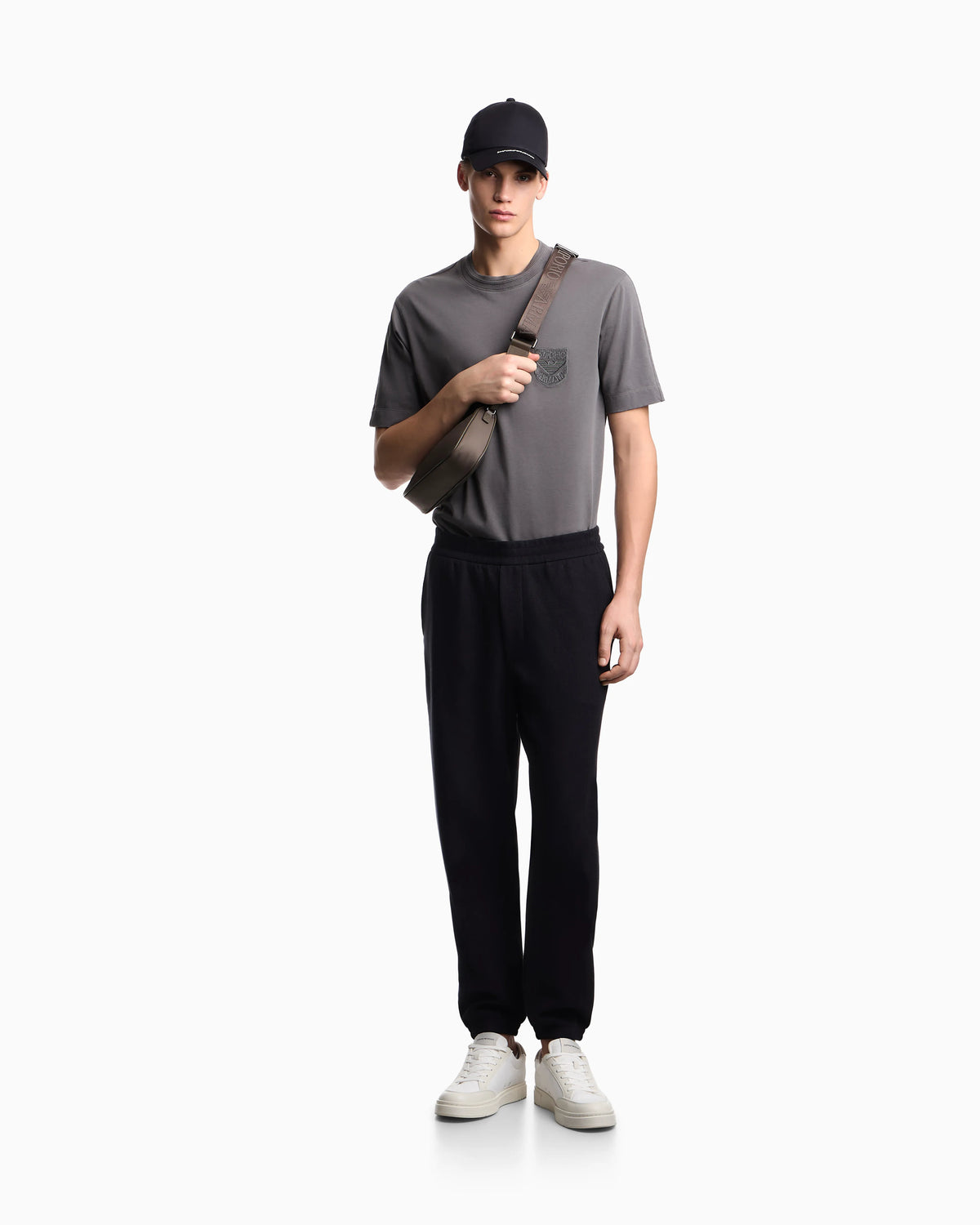 Heavy jersey T-shirt with shield embroidery
