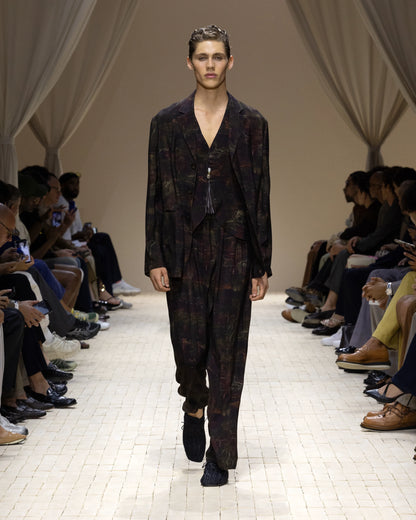 Single-breasted jacket in cupro twill with all-over print