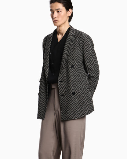 Shirt with off-centre closure in crêpe fabric