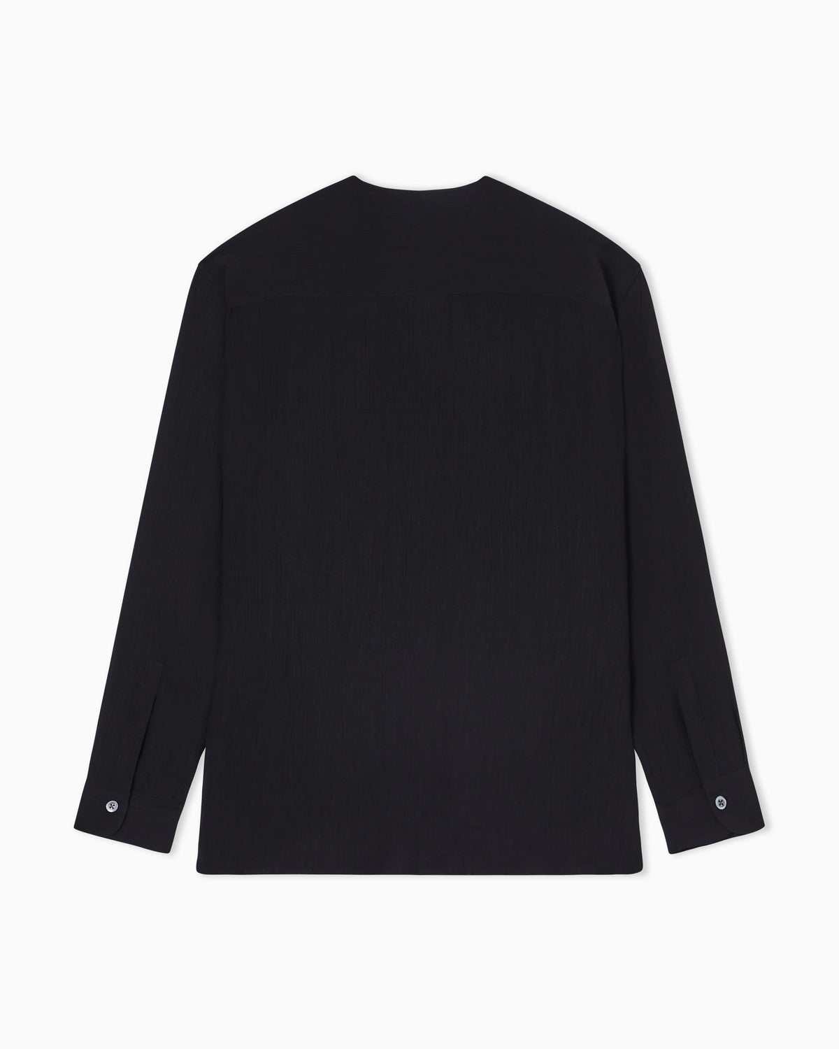 Shirt with off-centre closure in crêpe fabric
