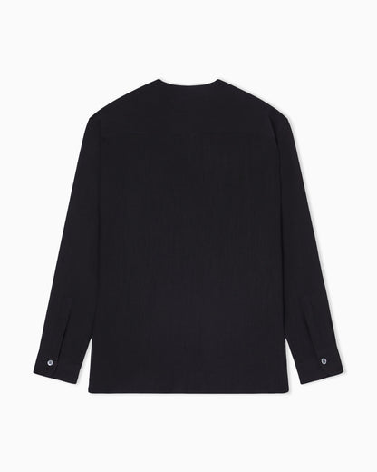Shirt with off-centre closure in crêpe fabric
