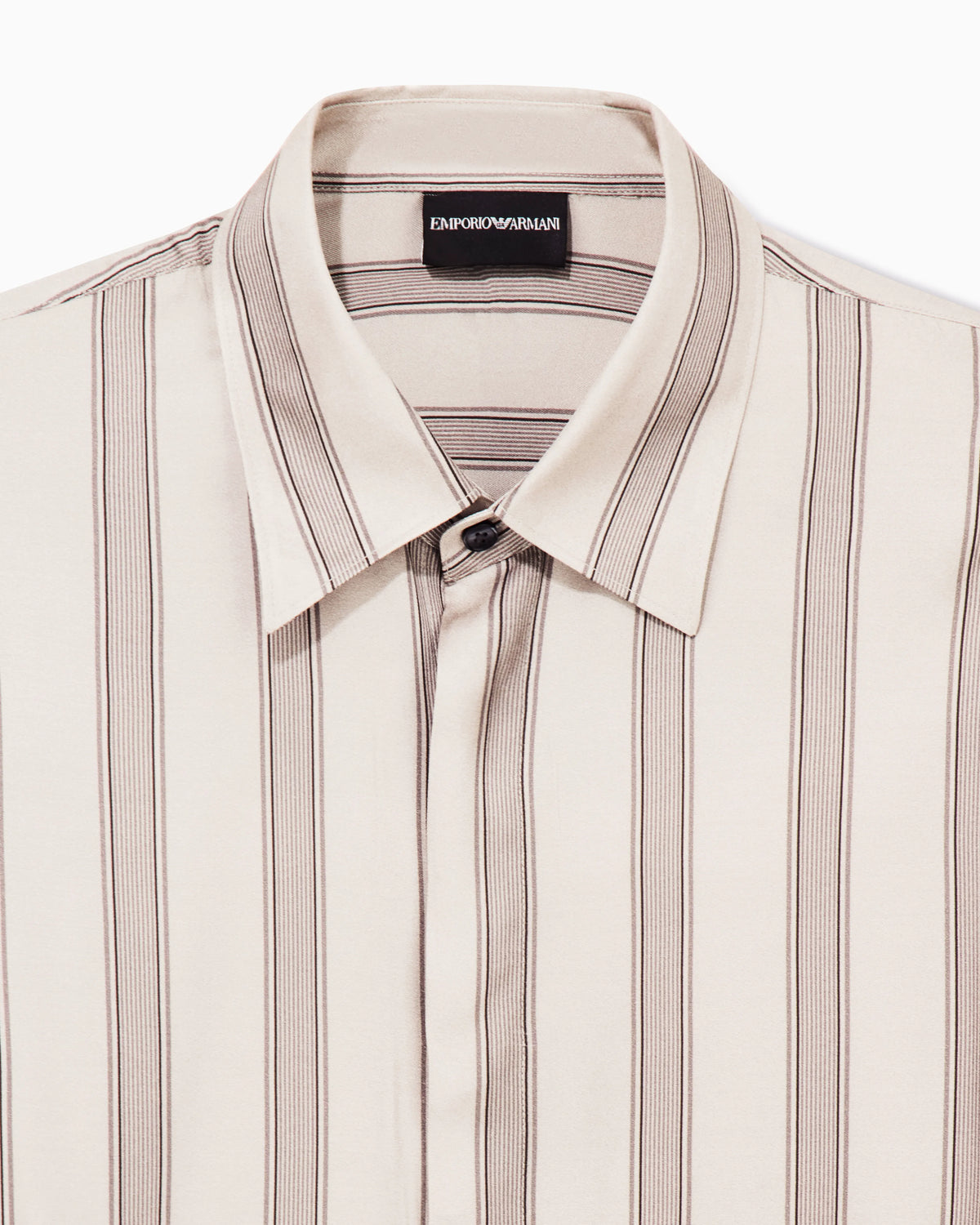 Comfort-fit, fluid viscose shirt with an all-over print