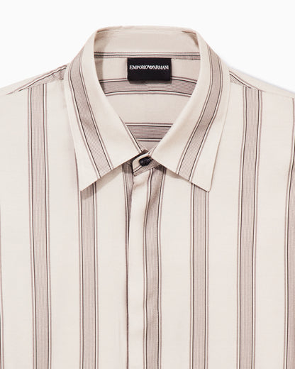Comfort-fit, fluid viscose shirt with an all-over print