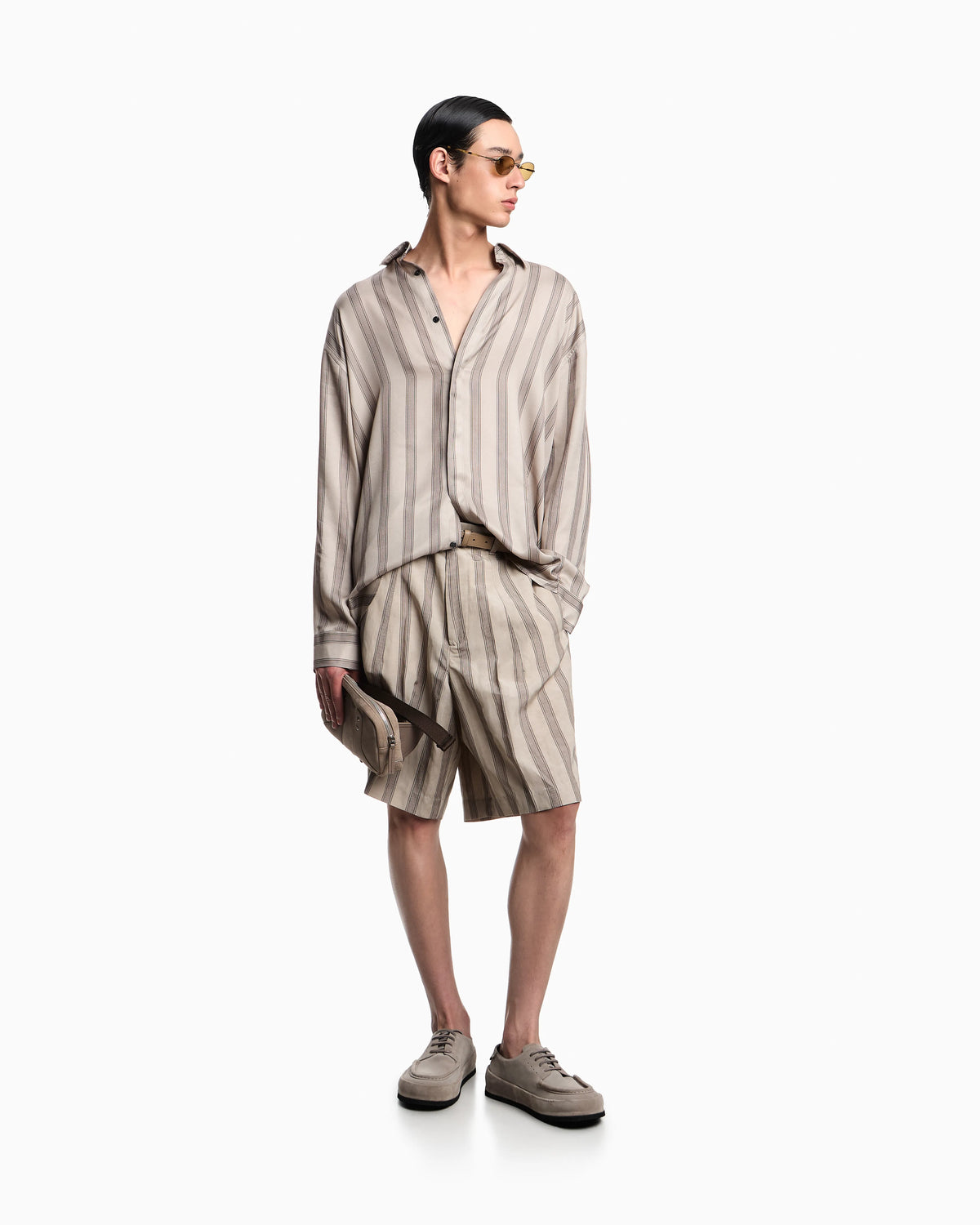Linen-blend Bermuda shorts with all-over pattern