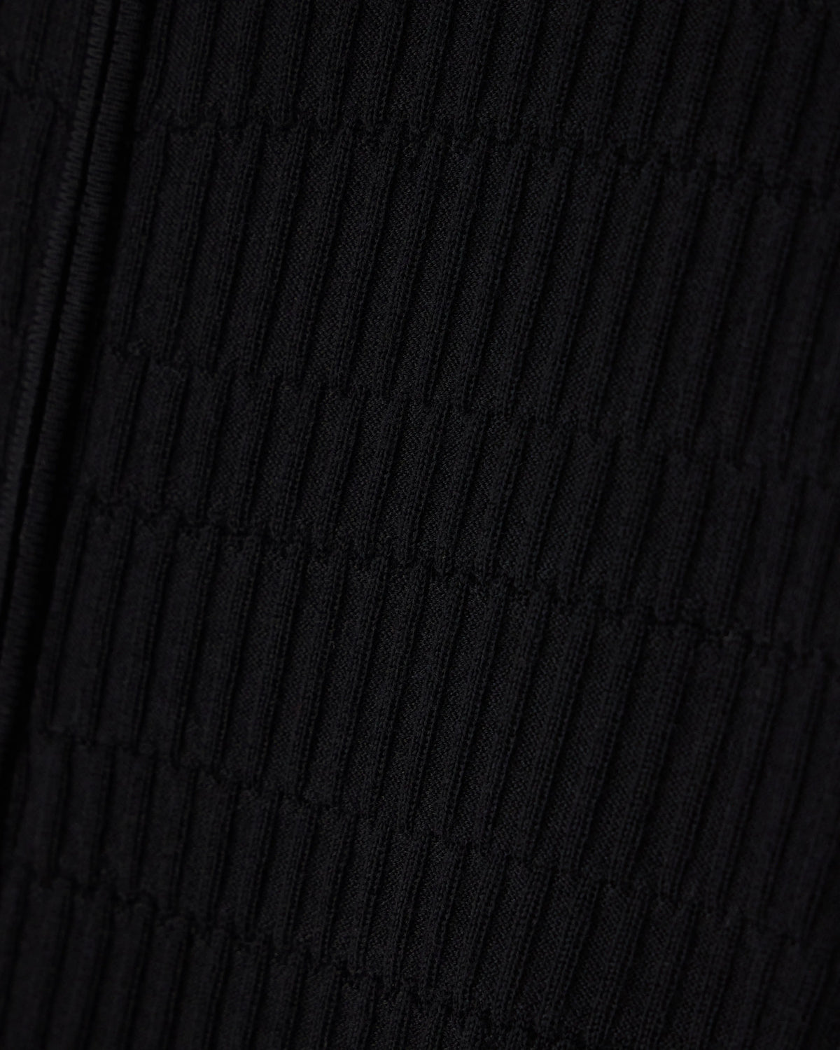 Virgin wool cardigan with a regular fit and fancy stitch