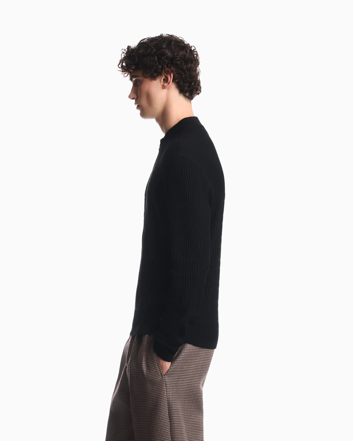 Virgin wool cardigan with a regular fit and fancy stitch