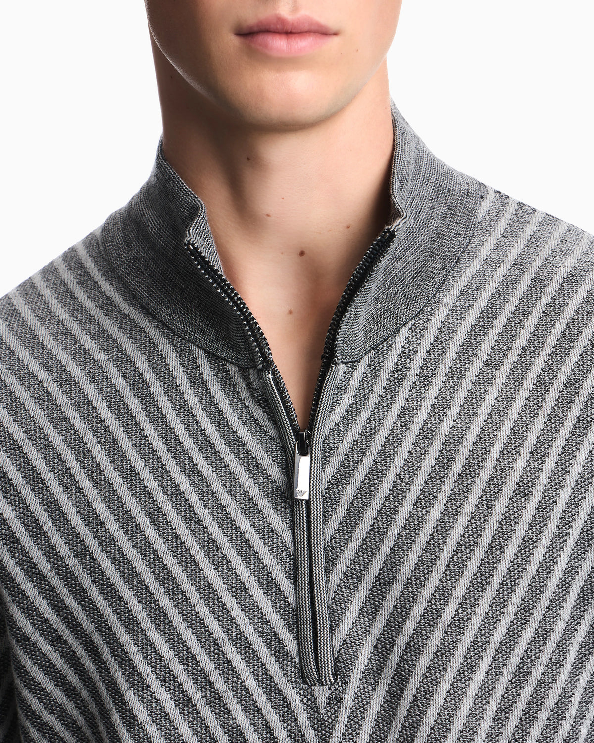 Partial zip sweater in processed virgin wool Signature Capsule