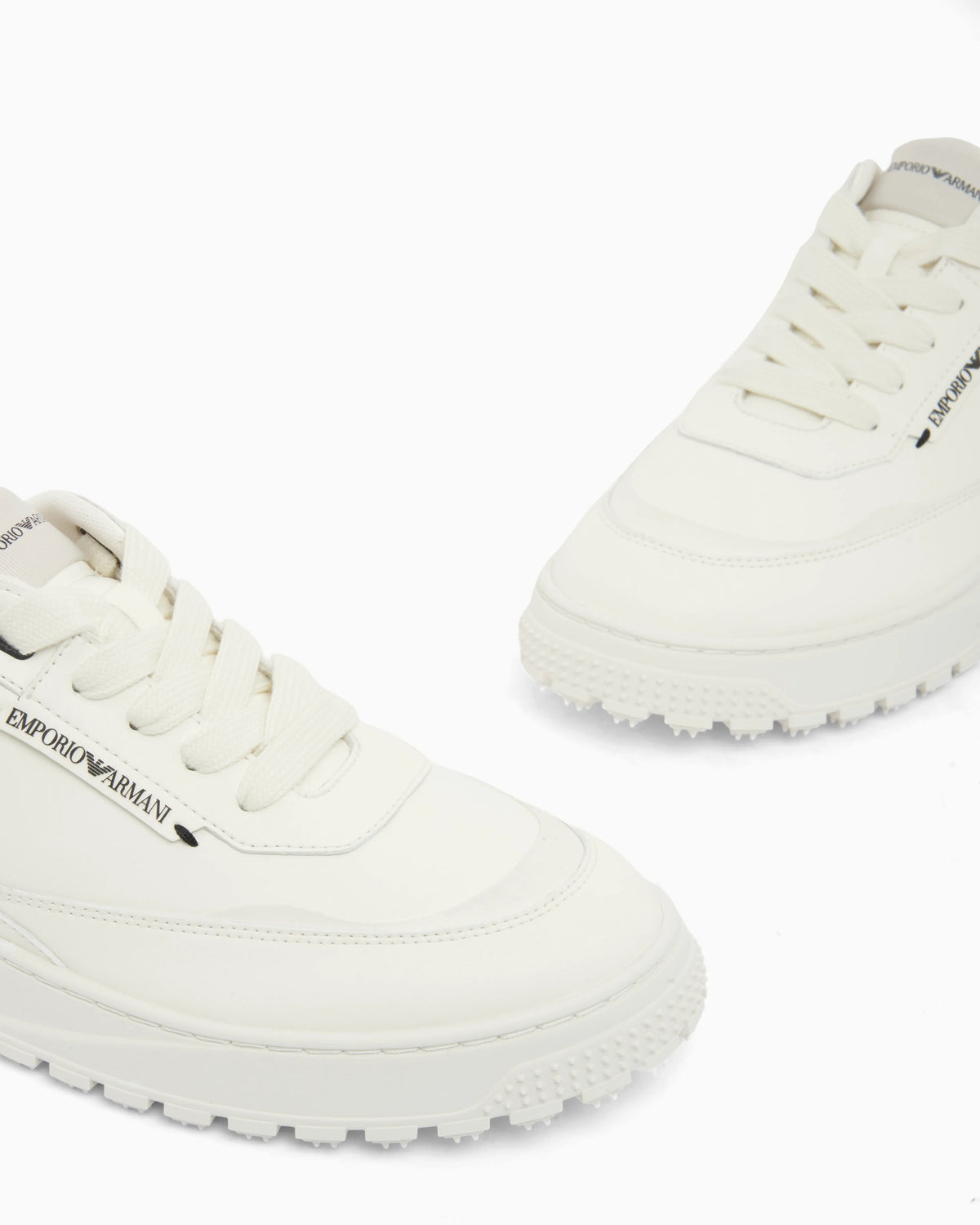 Smooth leather lace-up sneakers with a textured rubber sole