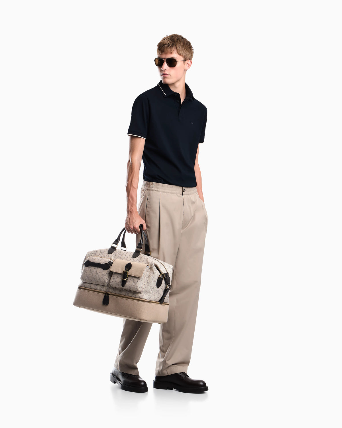 Piqué polo shirt with stripe detail on the collar