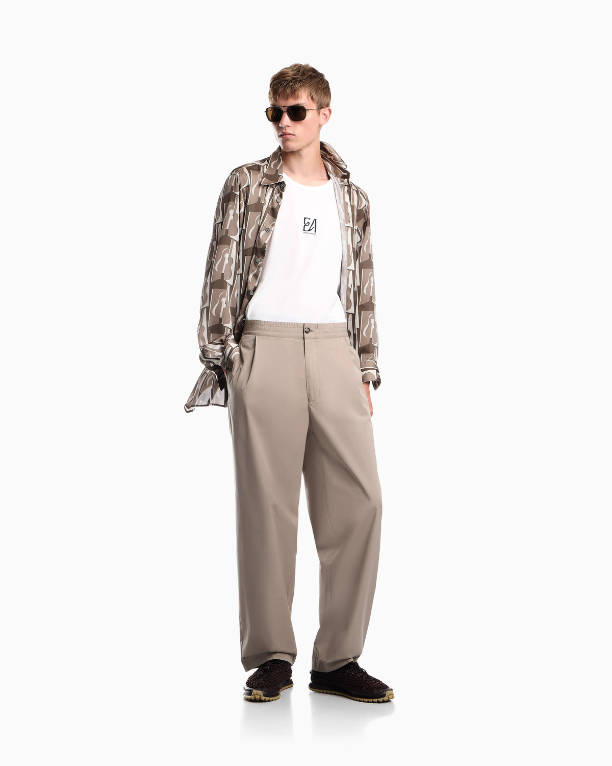 Regular fit cotton poplin trousers with elasticated waist