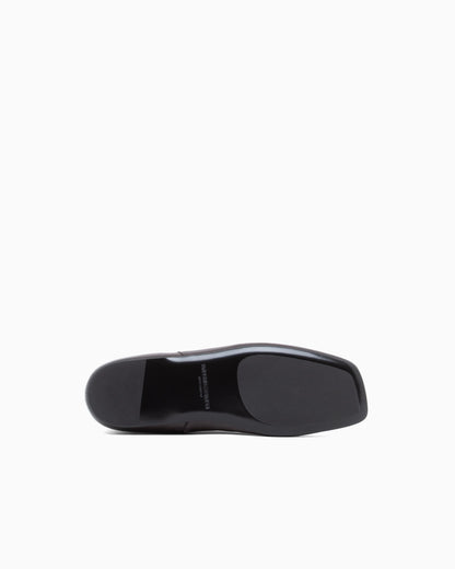 Smooth nappa leather ankle boots with a side zipper