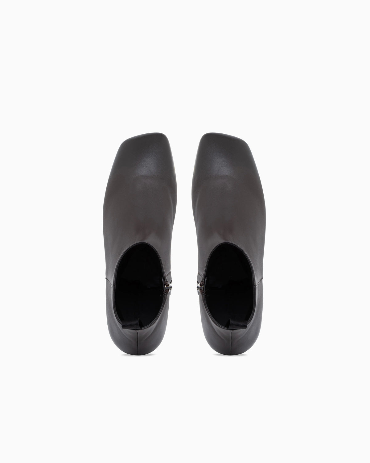 Smooth nappa leather ankle boots with a side zipper