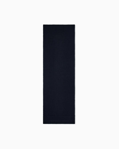 Ribbed virgin wool scarf with an embossed logo