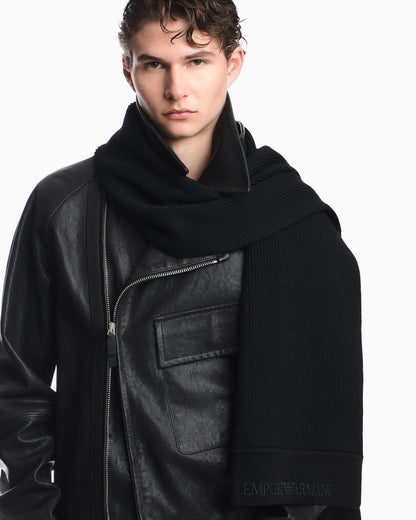 Ribbed virgin wool scarf with an embossed logo