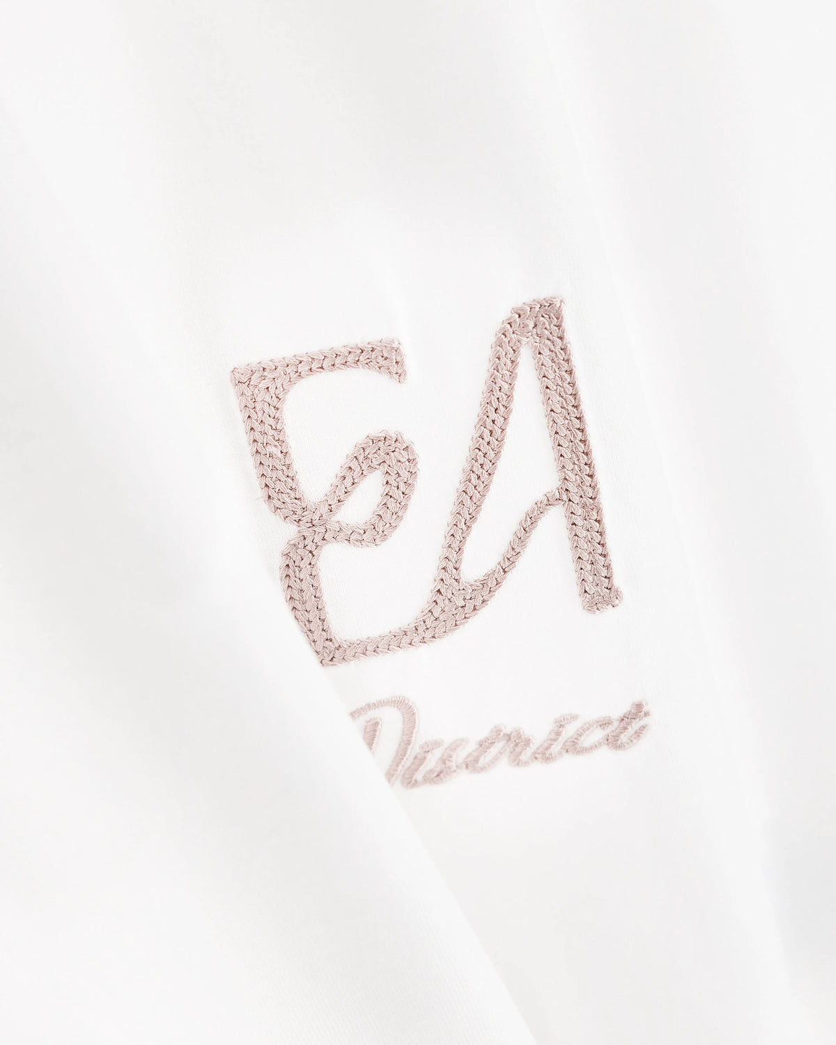 T-shirt in lyocell blend jersey with chain stitch logo