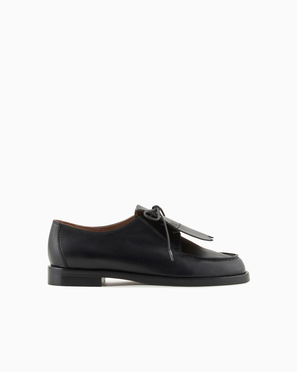 Leather lace-ups with fringes