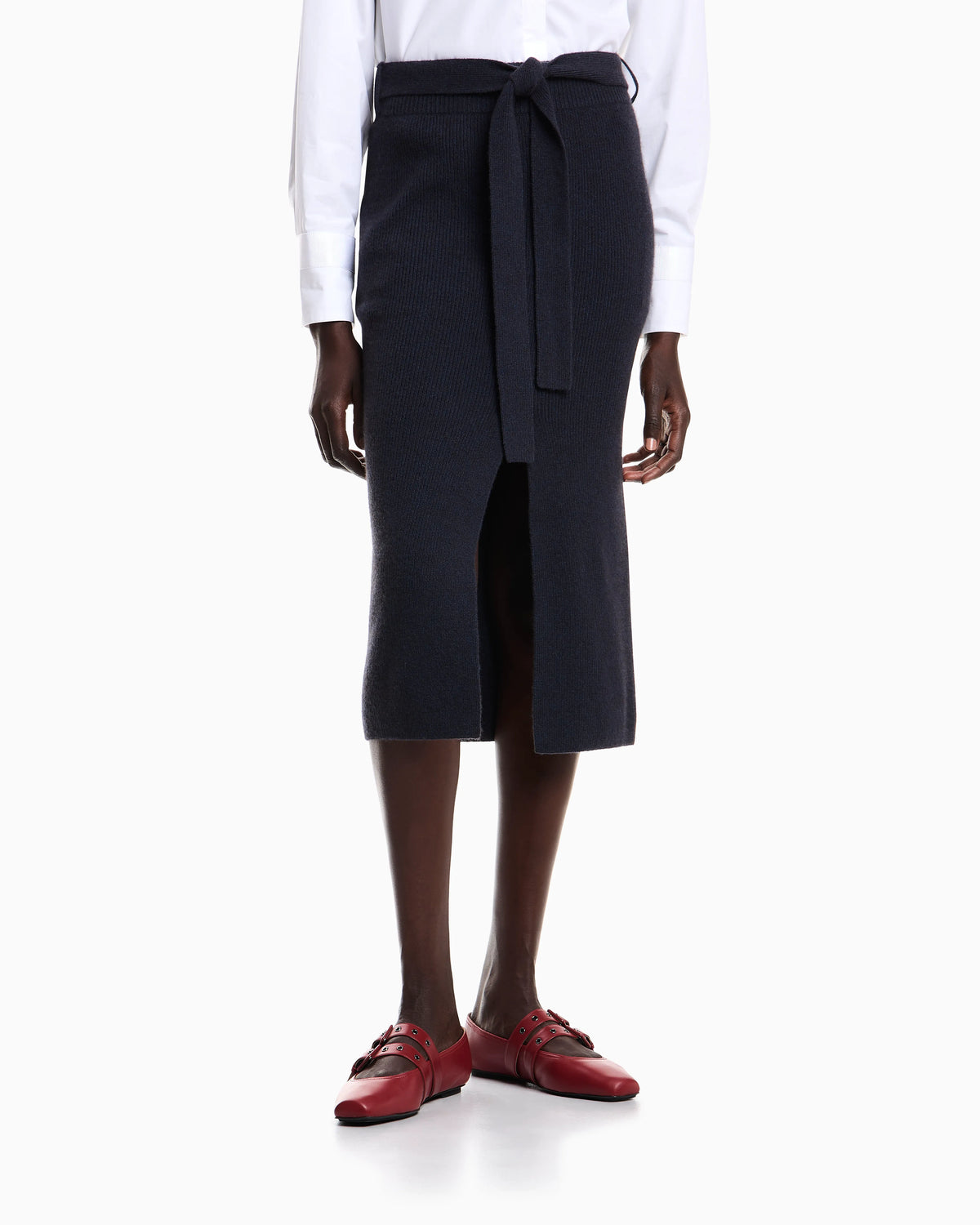 Wool long skirt with slit and belt