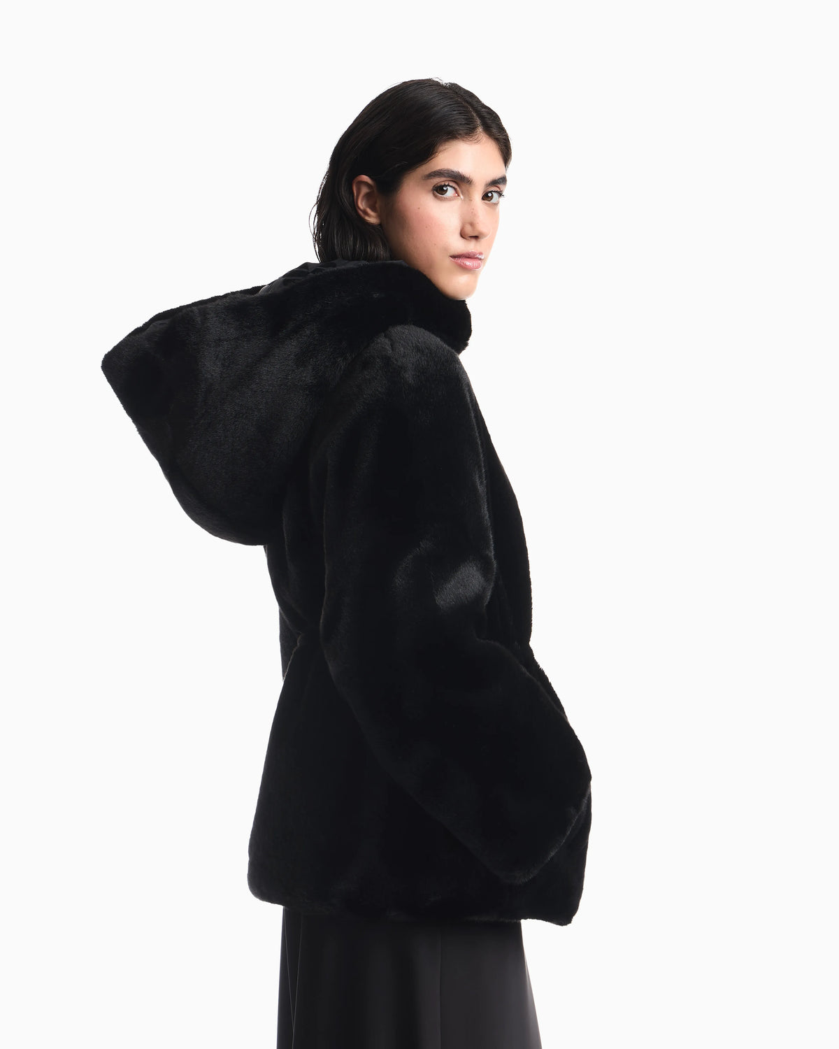 Caban coat in faux fur with a hood and zip closure