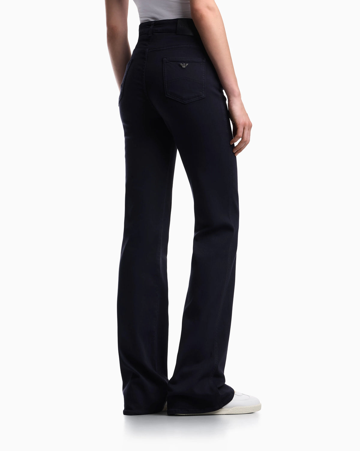 J9D mid-rise jeans with a flared hem in a garment-dyed viscose blend