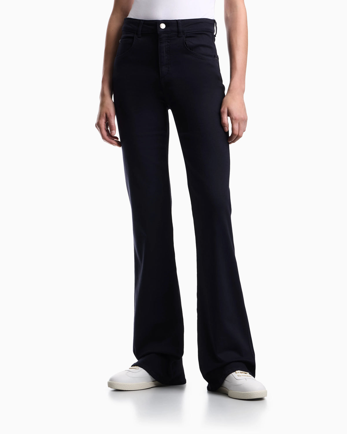 J9D mid-rise jeans with a flared hem in a garment-dyed viscose blend
