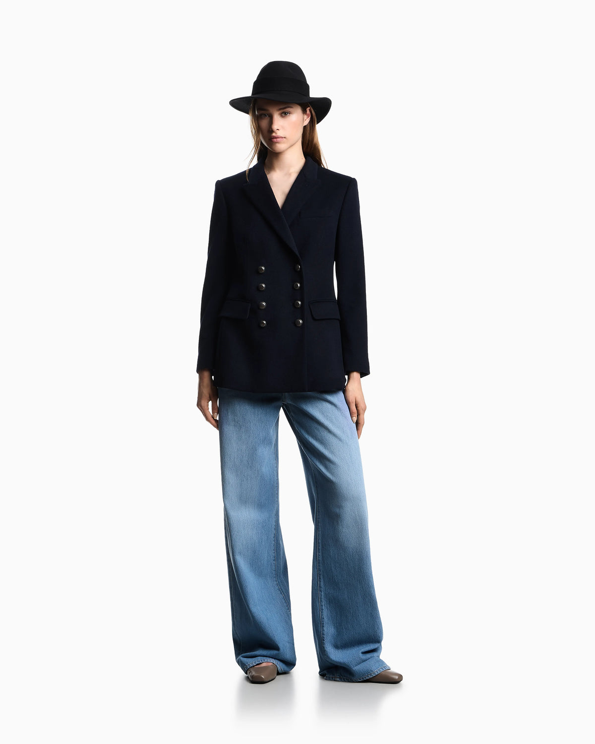 Double-breasted blazer in compact wool and cashmere