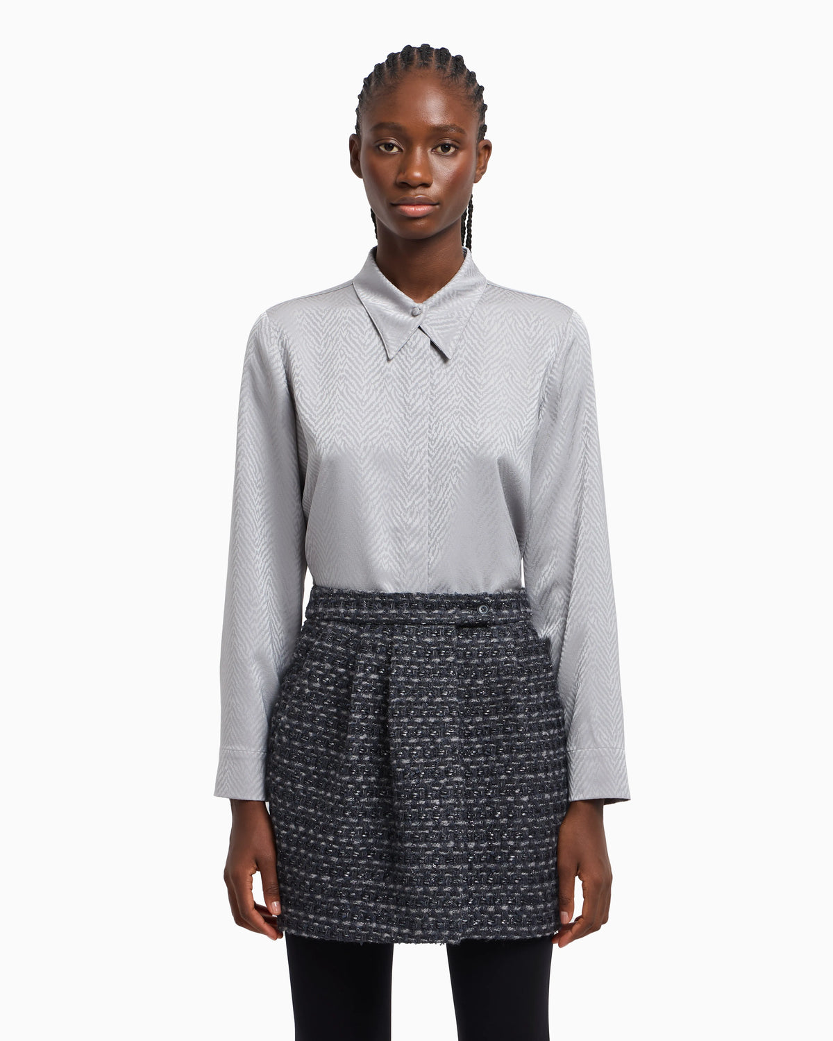 Shirt with chevron motif print