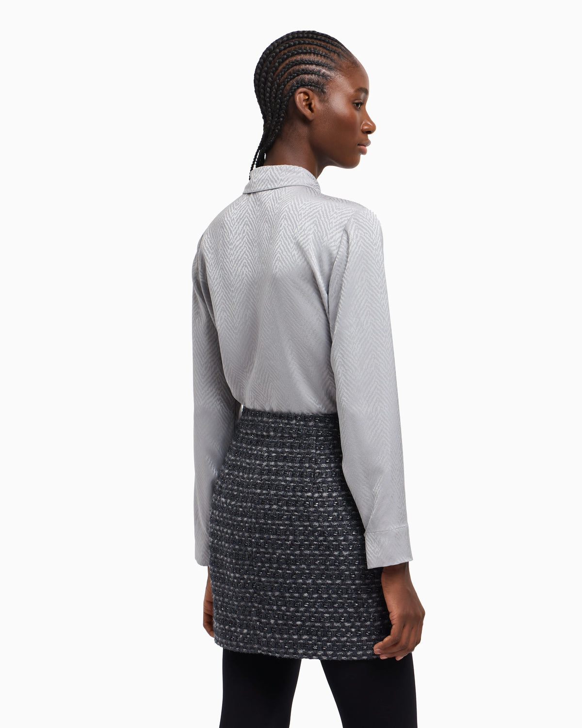 Shirt with chevron motif print