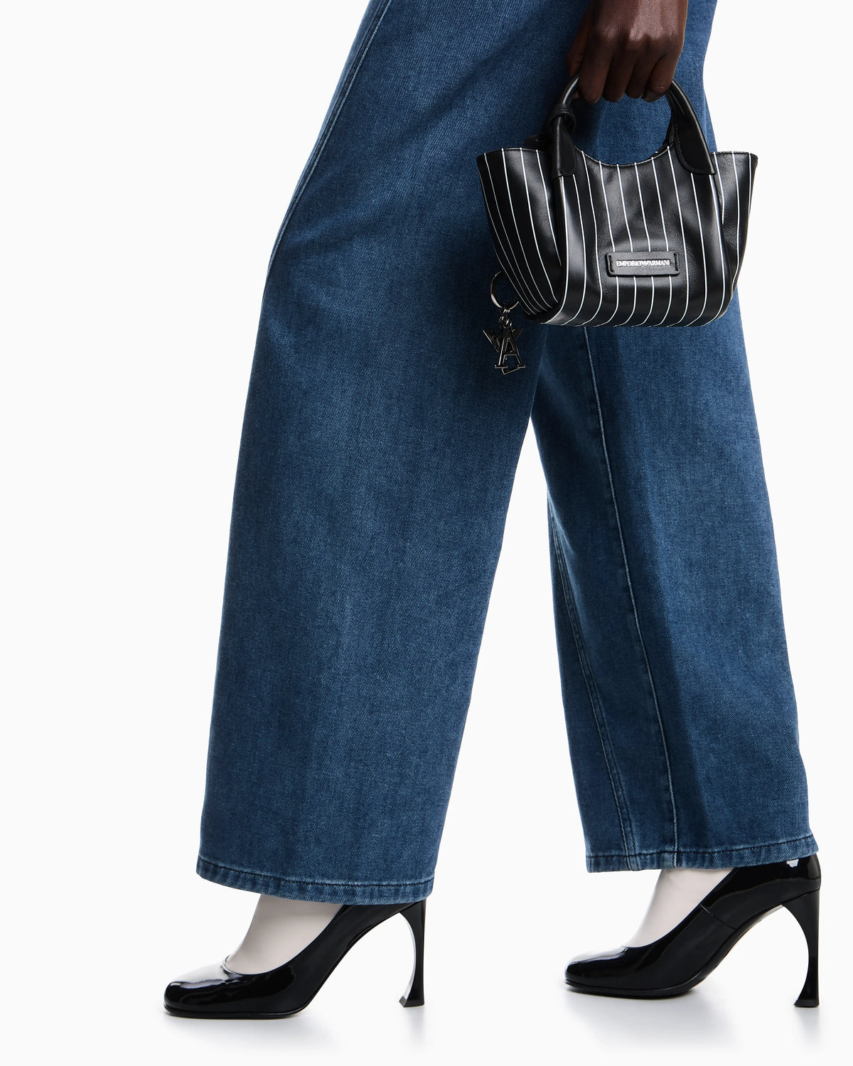 J6F relaxed-fit, worn-look denim jeans