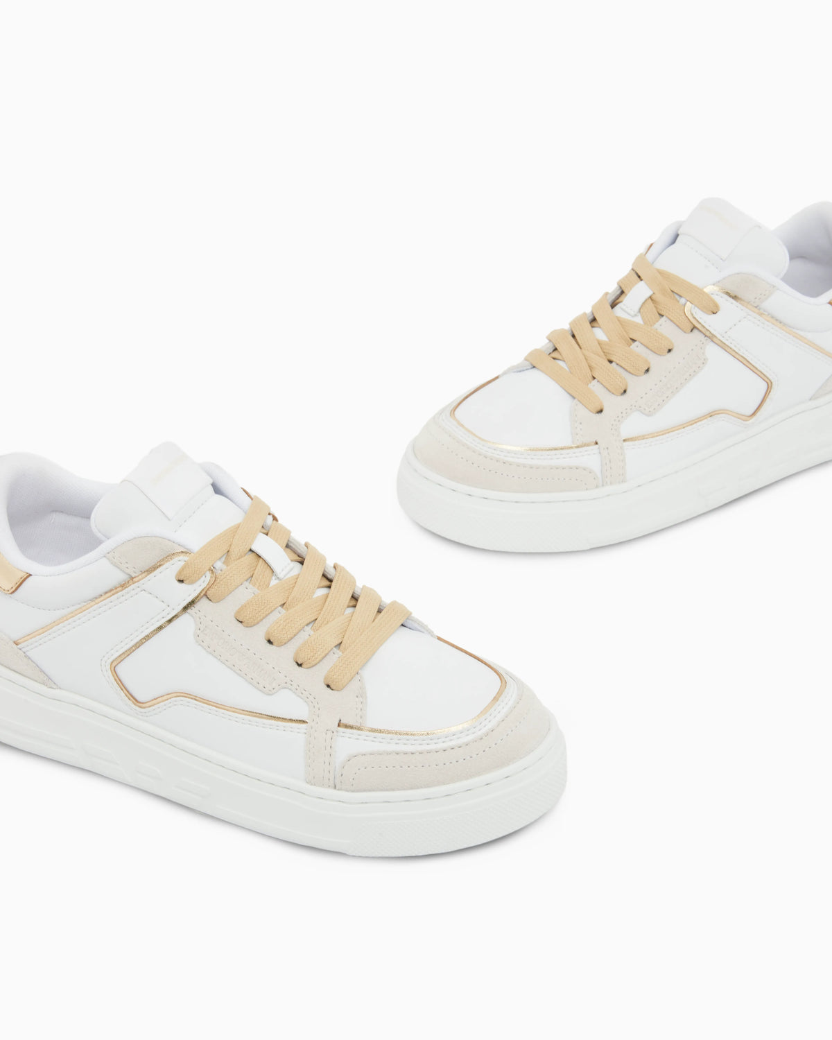Leather sneakers with gold-coloured details