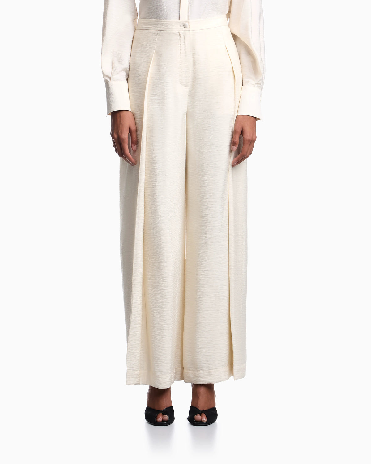 Wide-leg trousers in technical rayon