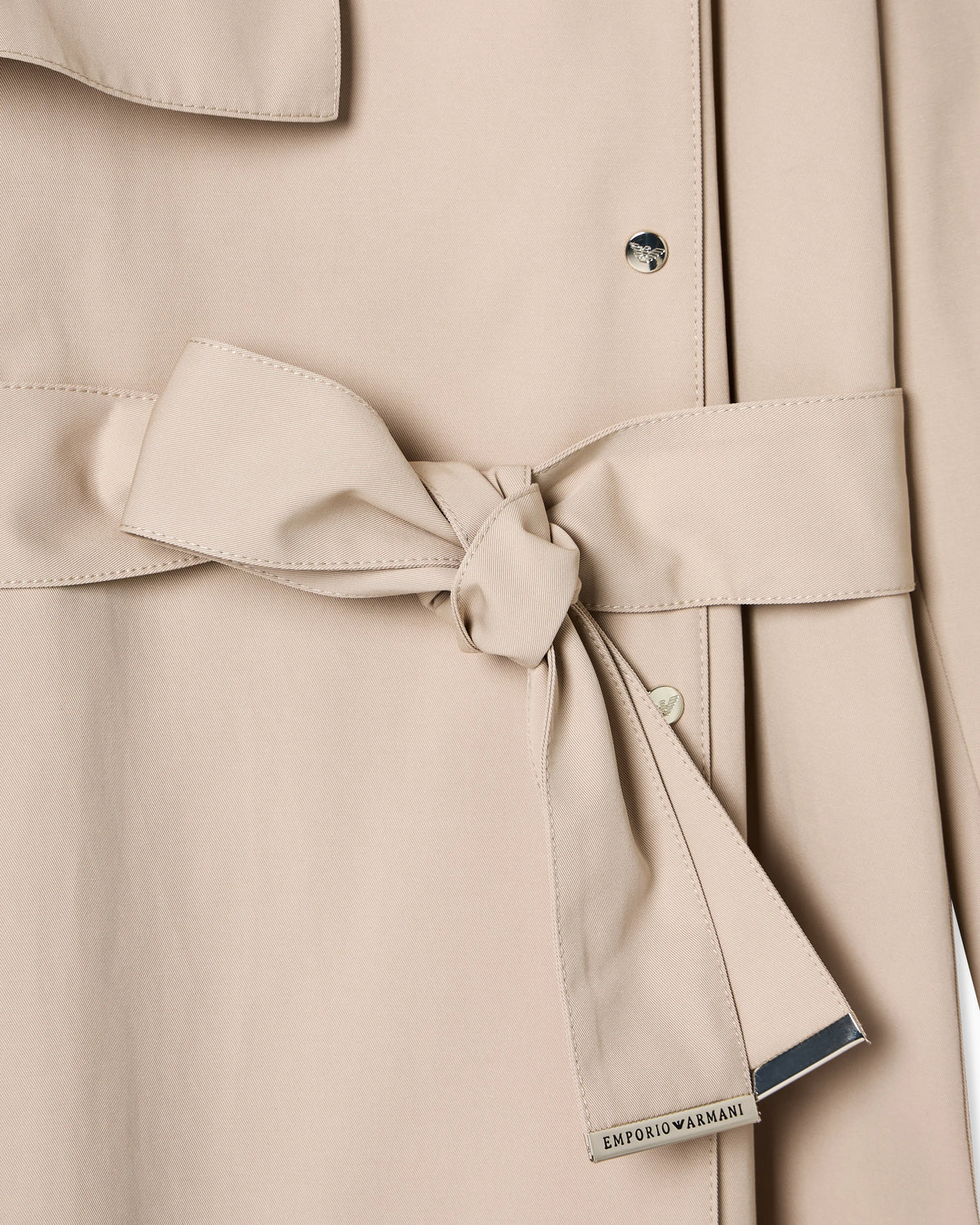 Trench coat in water-repellent technical cotton