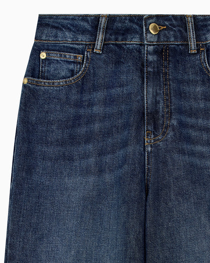 Five-pocket rigid denim jeans with a vintage look