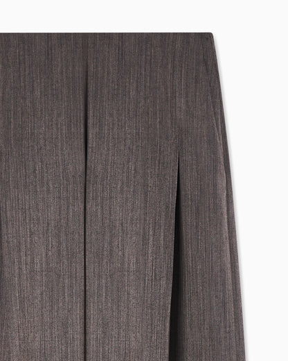 Light wool trousers with side crease