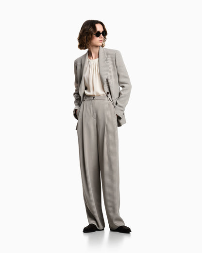 Icon pleated blouse in silk double georgette