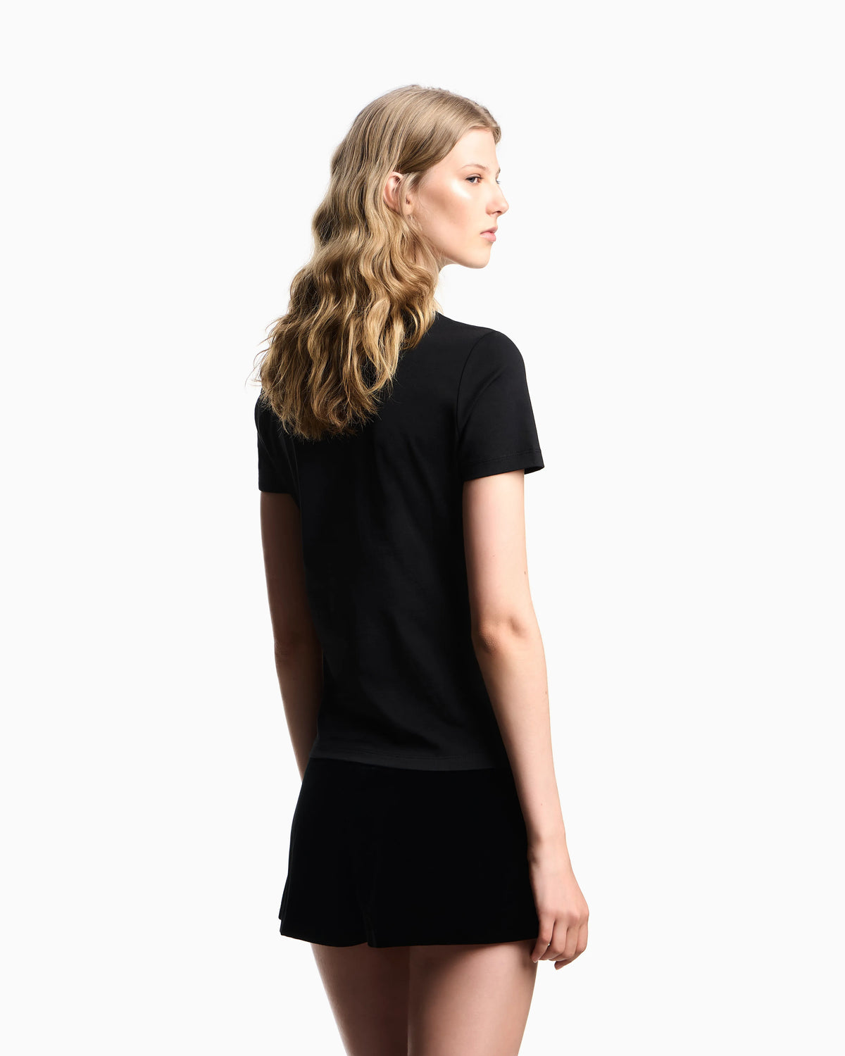Liquid velvet shorts with pleats