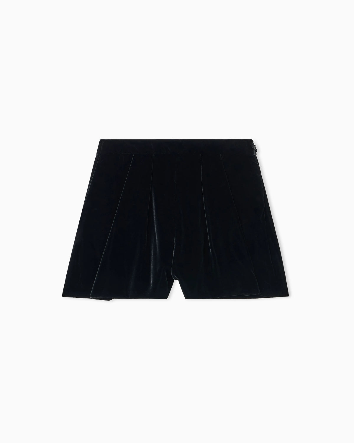 Liquid velvet shorts with pleats