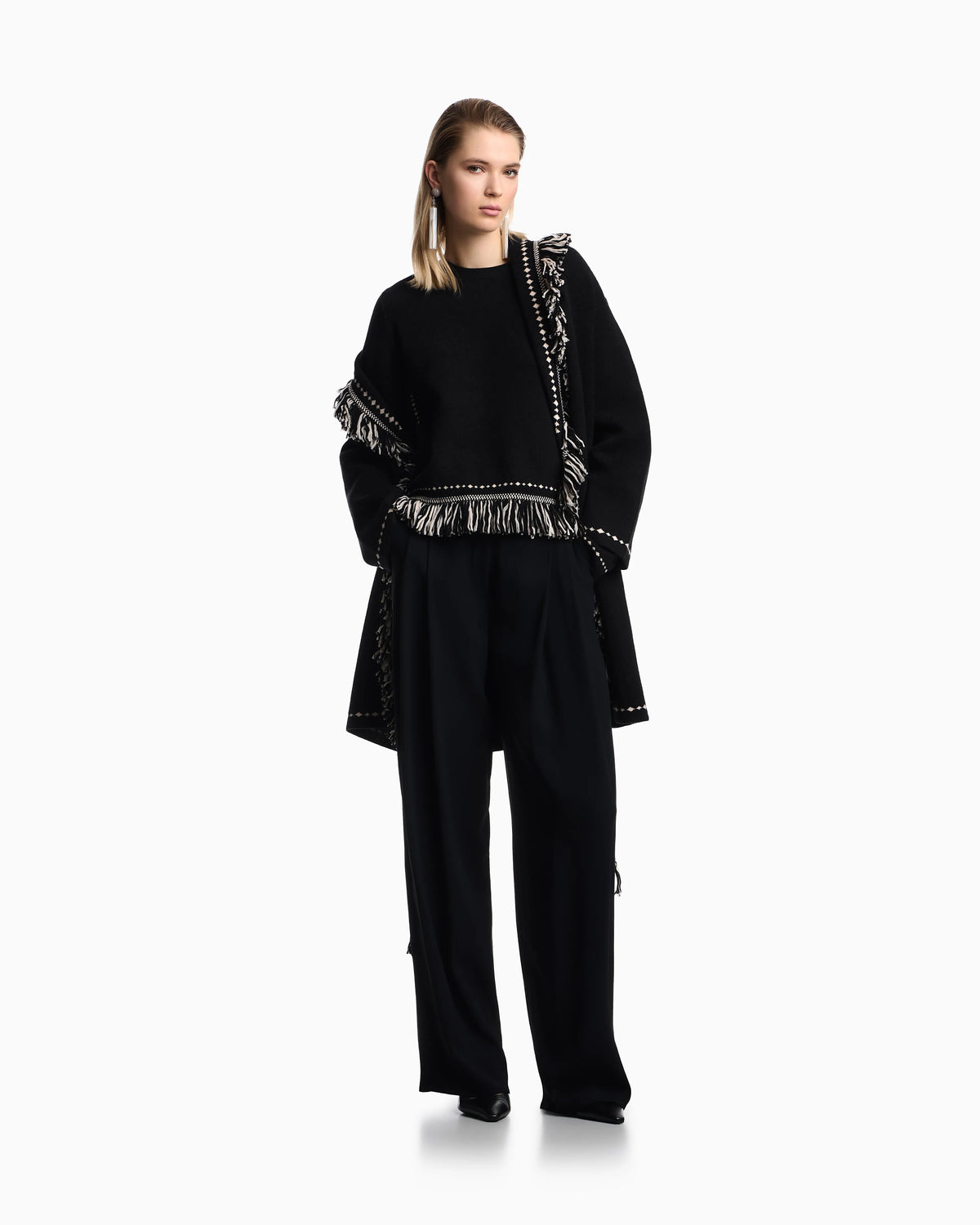 Jumper with fringed hem