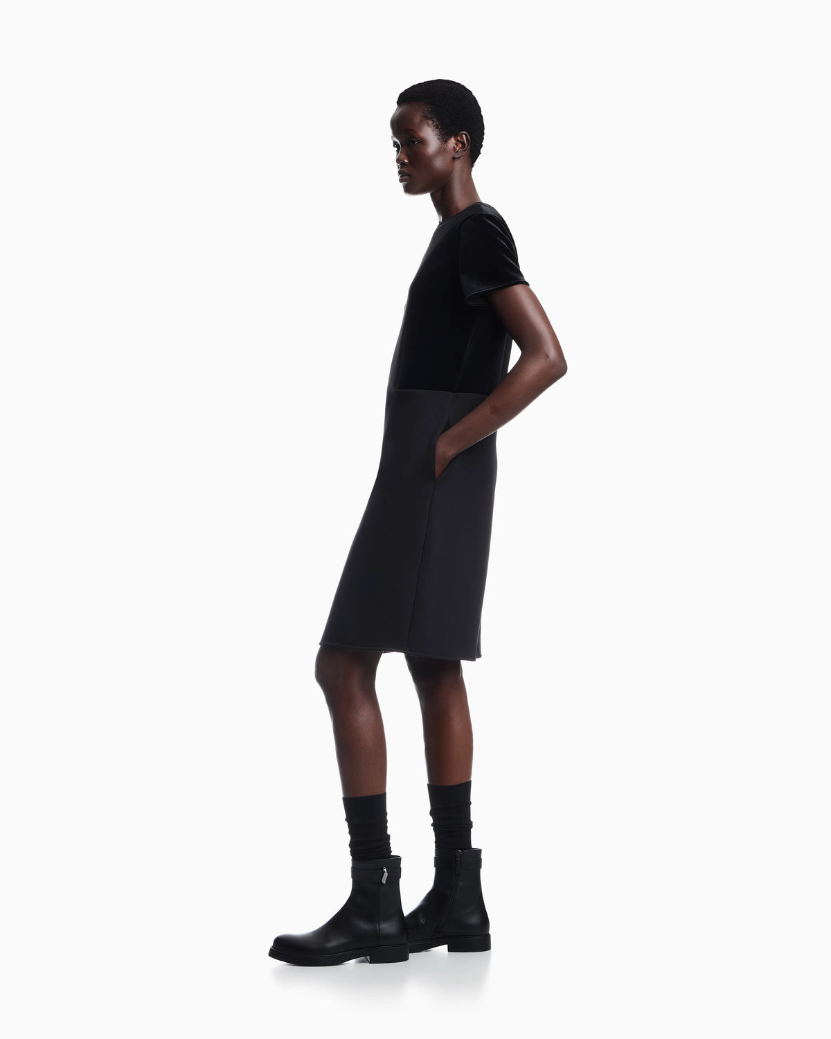 Double jersey dress with chenille tape Travel Essential
