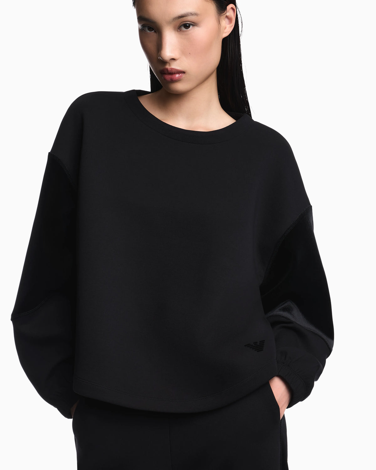 Double jersey sweatshirt with chenille tape Travel Essential
