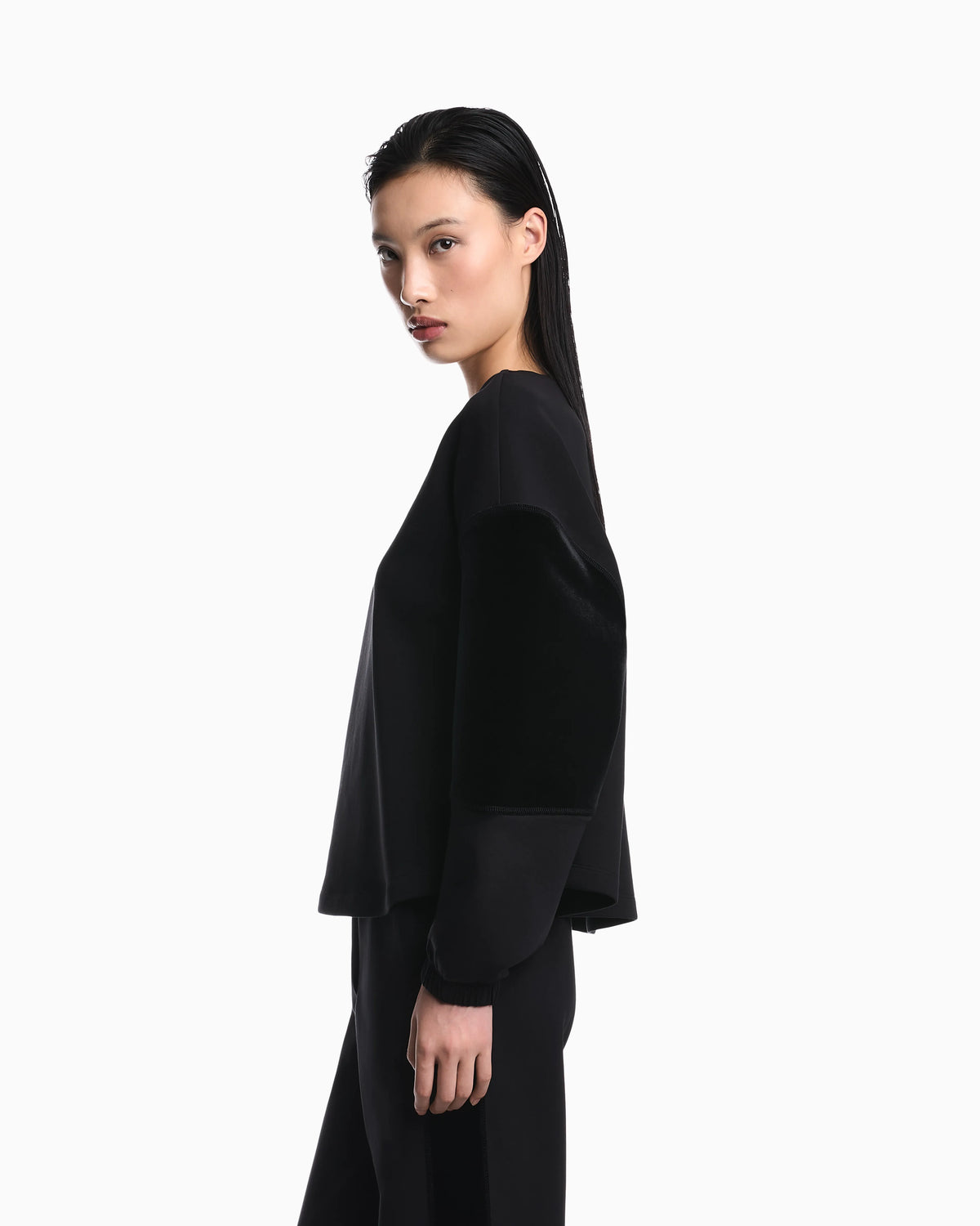 Double jersey sweatshirt with chenille tape Travel Essential